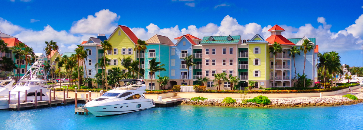 vibrant and colorful buildings in the bahamas 
